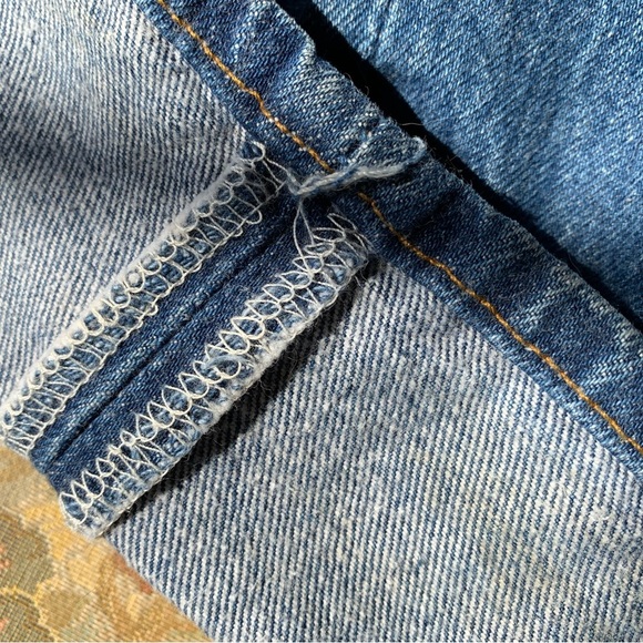 Vintage Levi’s 501’s. Made in USA. - Picture 6 of 11